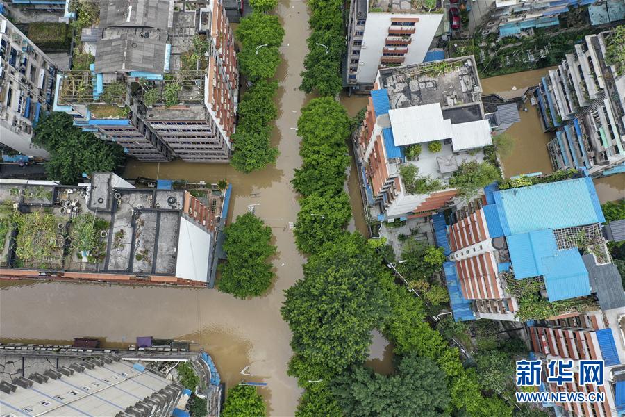 (防汛抗洪·圖文互動)(3)筑起防大汛的堅強防線——重慶防御長江、嘉陵江過境洪峰現場記錄