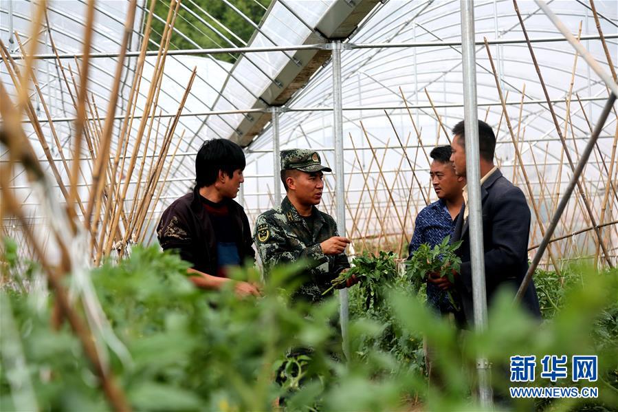 (圖文互動(dòng))(7)大涼山之子——記“最美新時(shí)代革命軍人”布哈