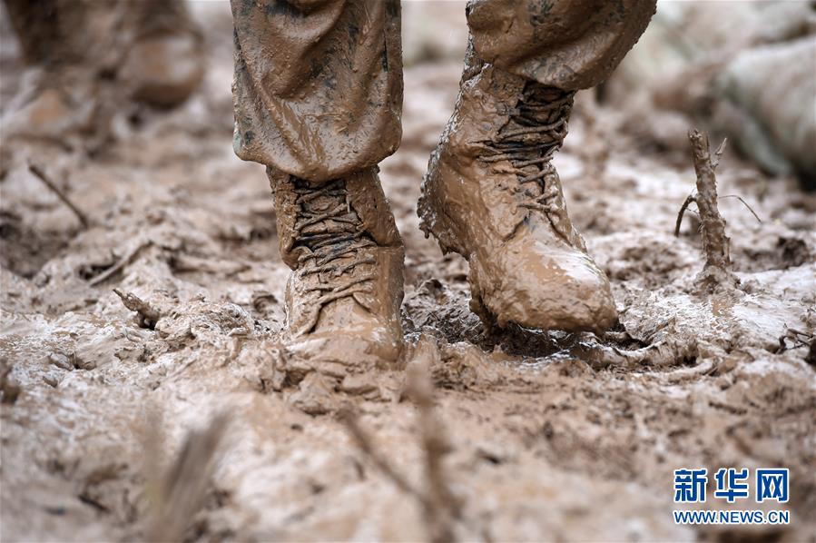 (在習近平新時代中國特色社會主義思想指引下——新時代新作為新篇章·習近平總書記關切事·圖文互動)(10)一切為了人民——寫在全國防汛救災取得階段性重大勝利之時