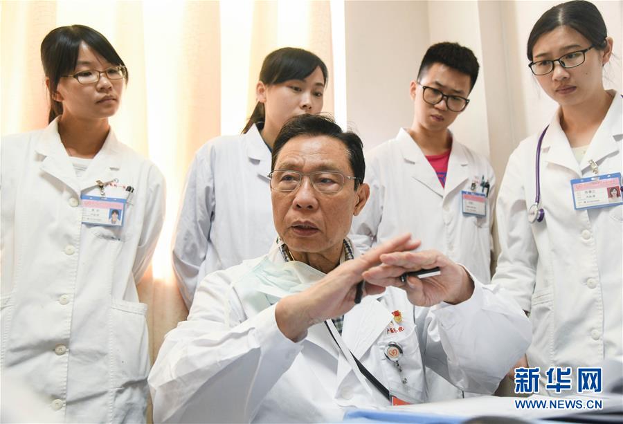 (圖文互動)(5)敢醫敢言,生命至上——記“共和國勛章”獲得者鐘南山