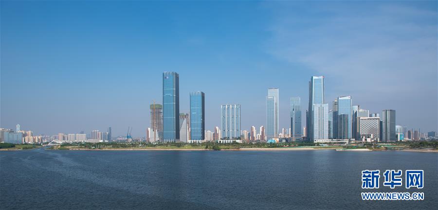 (在習近平新時代中國特色社會主義思想指引下——新時代新作為新篇章·習近平總書記關切事·圖文互動)(2)我家大門常打開——經濟特區全方位對外開放故事