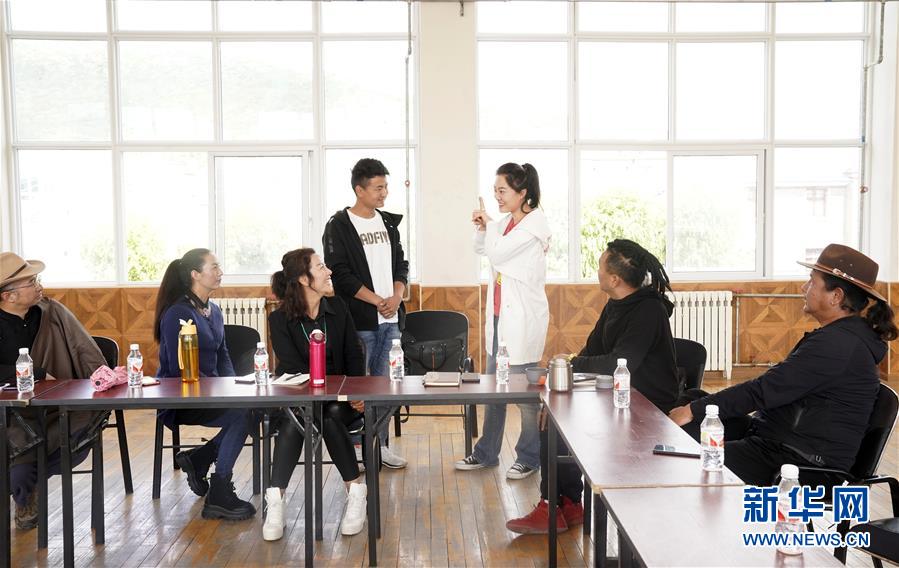 (新華全媒頭條·圖文互動)(3)奮力書寫中華民族新史詩——寫在習(xí)近平總書記文藝工作座談會重要講話發(fā)表五周年之際