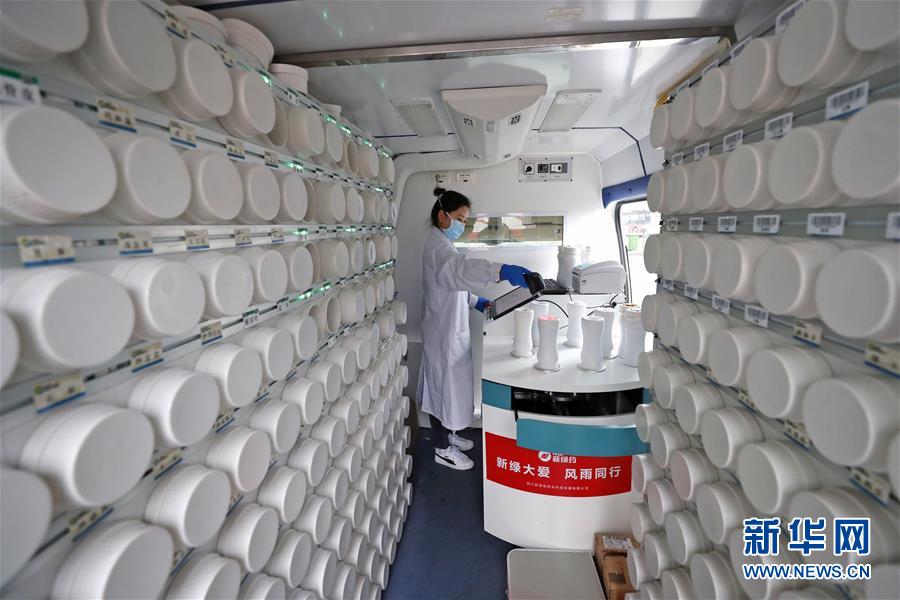 （在習近平新時代中國特色社會主義思想指引下——新時代新作為新篇章·習近平總書記關切事·圖文互動）（1）高擎利劍驅疫魔——科研攻關助力湖北戰“疫”記