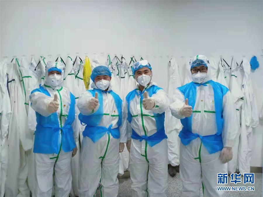 (習近平致敬的戰“疫”英雄·志愿者篇·圖文互動)(2)他們,微光成炬照征程