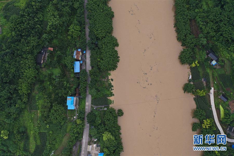 (在習近平新時代中國特色社會主義思想指引下——新時代新作為新篇章·習近平總書記關切事·圖文互動)(6)戰(zhàn)洪魔 保安全——近期防汛救災熱點觀察