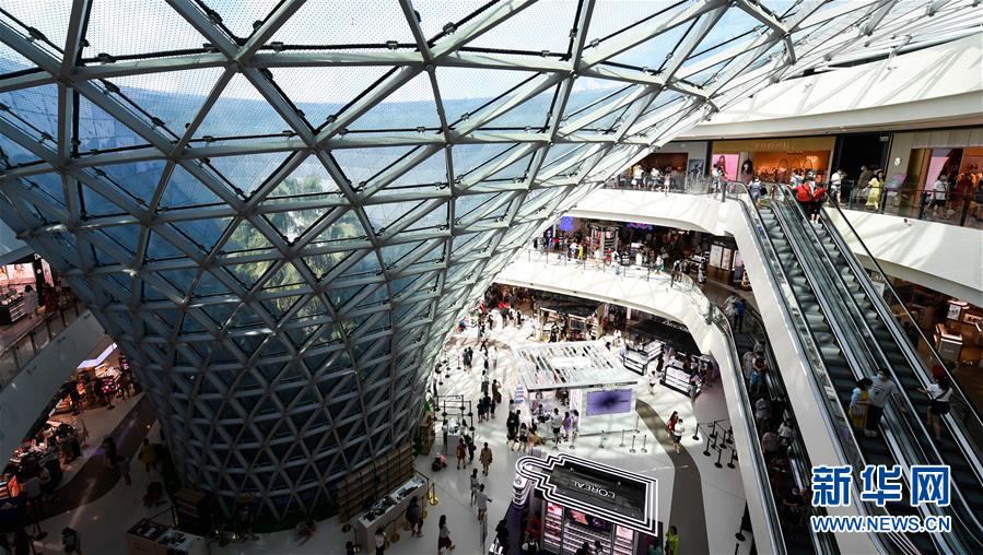 (在習近平新時代中國特色社會主義思想指引下——新時代新作為新篇章·習近平總書記關切事·圖文互動)(1)感受開放新魅力——海南自由貿(mào)易港建設開局觀察