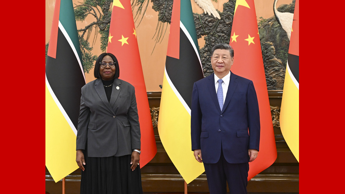 習近平會見莫桑比克總理萊維