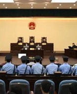 河南掃黑除惡大案開庭 8名公職人員如何為黑惡勢(shì)力“撐傘”？