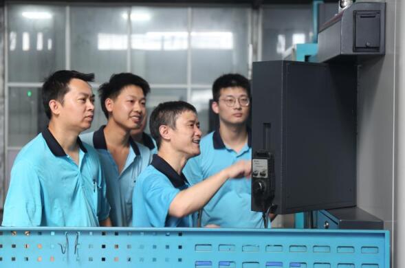 平凡的崗位，不平凡的業績！——習近平總書記重要講話激勵各行各業勞動者建功新時代