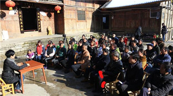 向紅林 ：既要做好精準脫貧，也要全力推動鄉村振興