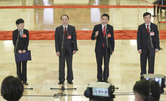 邱賽珍、張蜀新、潘克剛、李新民代表接受采訪