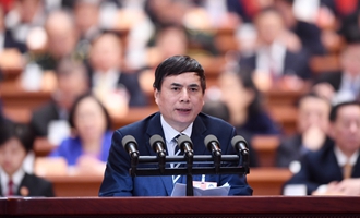 楊健委員代表臺盟中央作大會(huì)發(fā)言