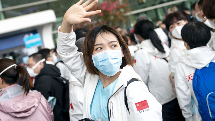 揮別武漢，她又回到“紅區(qū)”