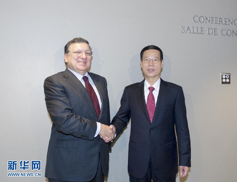 9月23日，正在紐約出席聯合國氣候峰會的國家主席習近平特使、國務院副總理張高麗在紐約聯合國總部會見歐盟委員會主席巴羅佐。新華社記者 王曄 攝 