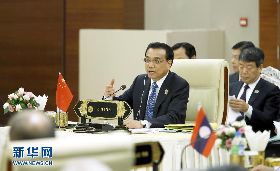 11月13日,中國國務院總理李克強在緬甸內比都出席第17次中國-東盟(10+1)領導人會議。這是李克強在會上講話。 新華社記者 鞠鵬 攝 11月13日,中國國務院總理李克強在緬甸內比都出席第17次中國-東盟(10+1)領導人會議。這是李克強在會上講話。 新華社記者 鞠鵬 攝