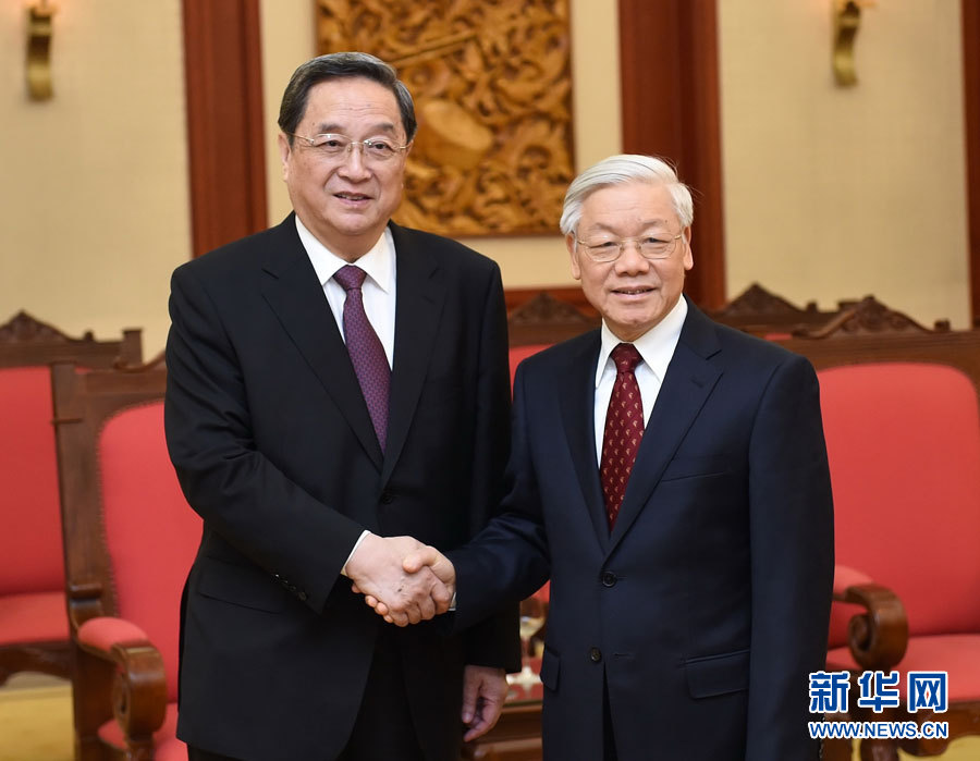 12月25日至27日,中共中央政治局常委、全國政協(xié)主席俞正聲對越南進行正式訪問。這是12月26日,俞正聲在河內(nèi)會見越共中央總書記阮富仲。 新華社記者劉建生攝 12月25日至27日,中共中央政治局常委、全國政協(xié)主席俞正聲對越南進行正式訪問。這是12月26日,俞正聲在河內(nèi)會見越共中央總書記阮富仲。 新華社記者劉建生攝