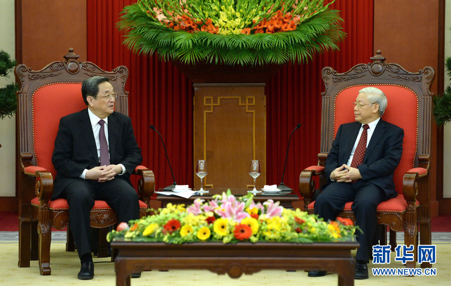 12月25日至27日,中共中央政治局常委、全國政協(xié)主席俞正聲對越南進行正式訪問。這是12月26日,俞正聲在河內(nèi)會見越共中央總書記阮富仲。 新華社記者馬占成攝 12月25日至27日,中共中央政治局常委、全國政協(xié)主席俞正聲對越南進行正式訪問。這是12月26日,俞正聲在河內(nèi)會見越共中央總書記阮富仲。 新華社記者馬占成攝