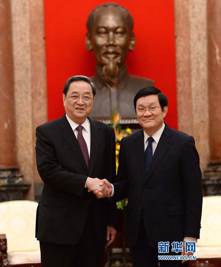 12月25日至27日,中共中央政治局常委、全國政協(xié)主席俞正聲對越南進行正式訪問。這是12月26日,俞正聲在河內(nèi)會見越南國家主席張晉創(chuàng)。 新華社記者馬占成攝 12月25日至27日,中共中央政治局常委、全國政協(xié)主席俞正聲對越南進行正式訪問。這是12月26日,俞正聲在河內(nèi)會見越南國家主席張晉創(chuàng)。 新華社記者馬占成攝