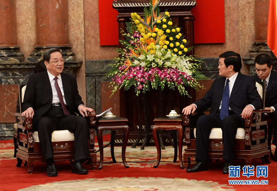 12月25日至27日,中共中央政治局常委、全國政協(xié)主席俞正聲對越南進行正式訪問。這是12月26日,俞正聲在河內(nèi)會見越南國家主席張晉創(chuàng)。 新華社記者劉建生攝 12月25日至27日,中共中央政治局常委、全國政協(xié)主席俞正聲對越南進行正式訪問。這是12月26日,俞正聲在河內(nèi)會見越南國家主席張晉創(chuàng)。 新華社記者劉建生攝