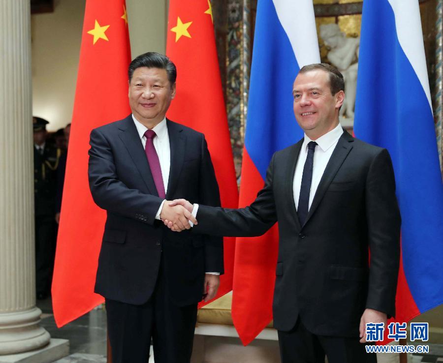 7月4日，國家主席習(xí)近平在莫斯科會見俄羅斯總理梅德韋杰夫。新華社記者 劉衛(wèi)兵 攝