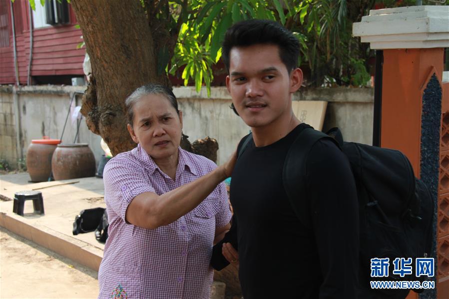 (國際·“一帶一路”高峰論壇·圖文互動)(3)通訊:泰國青年阿努帕的火車司機(jī)夢