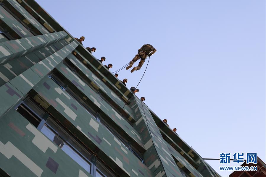 （軍事）（3）中吉“合作-2019”聯合反恐演練開展聯合訓練