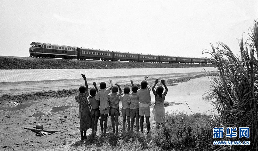 (新華全媒頭條·圖文互動)(7)中國外長連續30年首訪均赴非洲 中非友好歷久彌堅