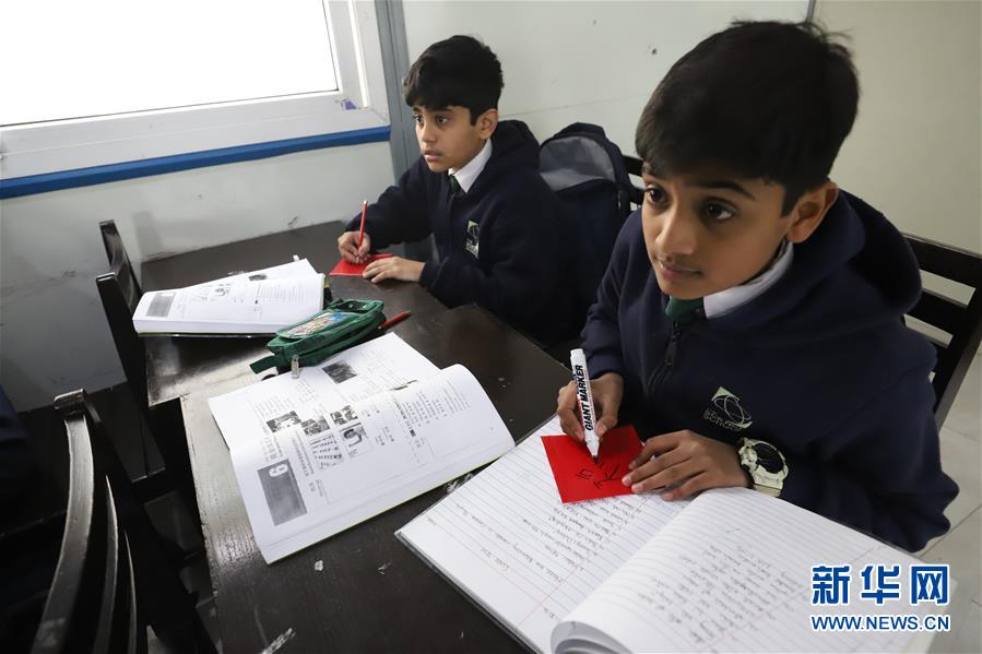 (國際·圖文互動)(3)通訊:做好中巴文化交流的使者——記春節堅守崗位的伊斯蘭堡孔子學院教師