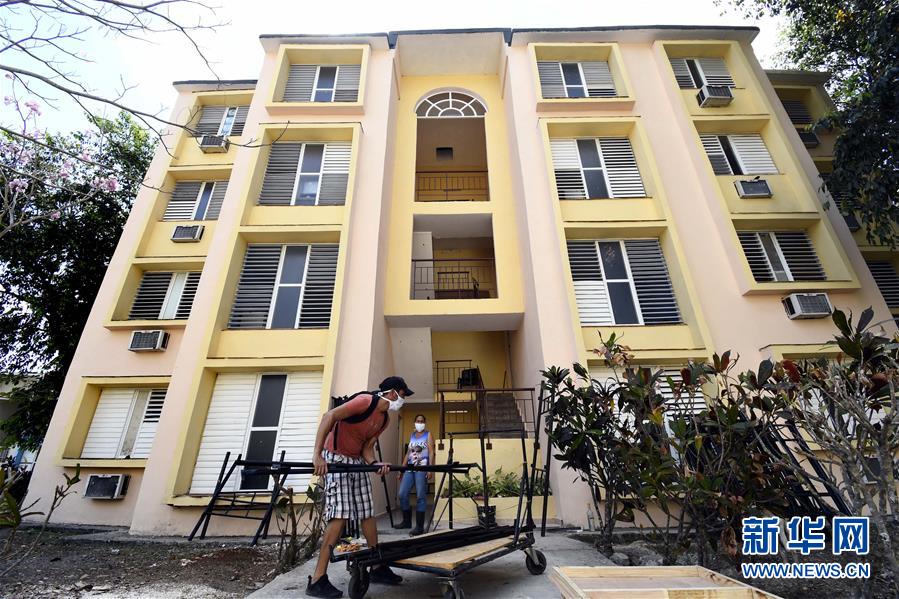 (海外抗疫故事·圖文互動(dòng))(4)通訊:“比起待在家里,我更想幫助別人”——記古巴信息科技大學(xué)集中隔離點(diǎn)的師生志愿者