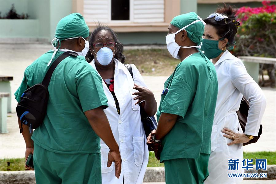 (海外抗疫故事·圖文互動(dòng))(6)通訊:“比起待在家里,我更想幫助別人”——記古巴信息科技大學(xué)集中隔離點(diǎn)的師生志愿者