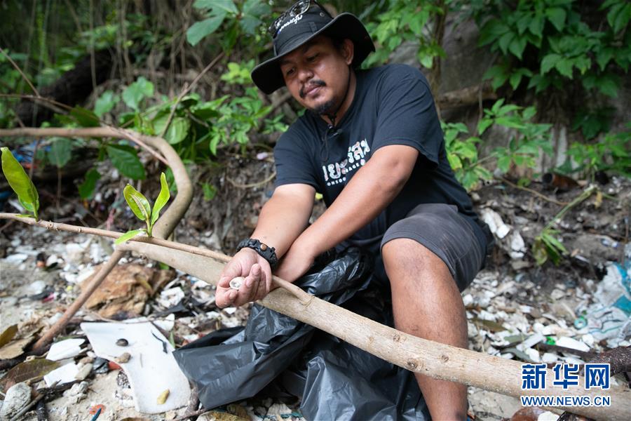 (國際·圖文互動)(2)讓我們的海灘更清潔美麗——一名泰國海灘清理志愿者的心聲