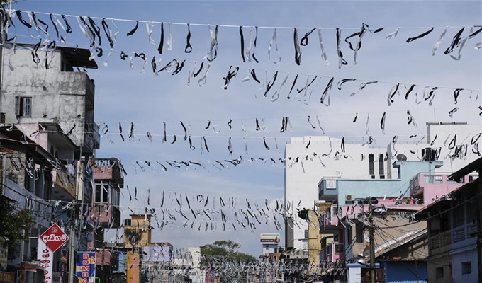 斯里蘭卡:飄帶寄哀思